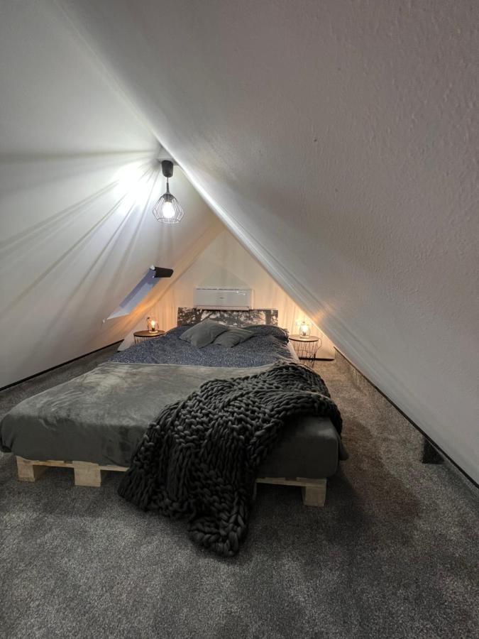 Anielski Apartament Z Prywatna Balia Шафляри Екстериор снимка